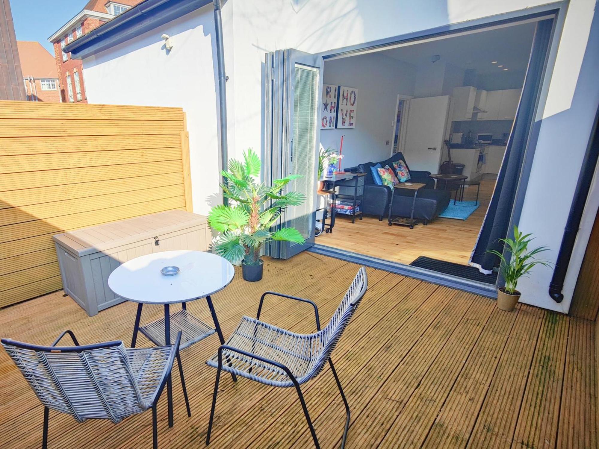 Modern Central Brighton Patio Flat - Free Parking! Esterno foto